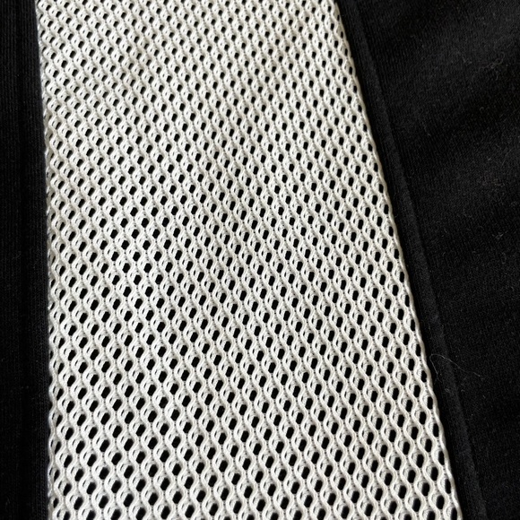 Bebe Women’s Black Short Sleeve Sweatshirt, size 3x - Picture 5 of 5